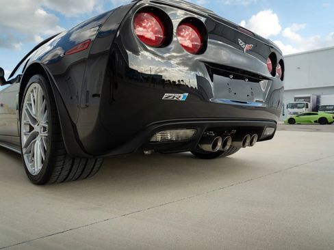 Used 2013 Chevrolet Corvette ZR1 w/ 3ZR Preferred Equipment Group image 81