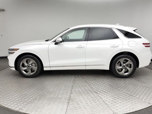 Certified 2026 Genesis GV70 2.5T Select image 5