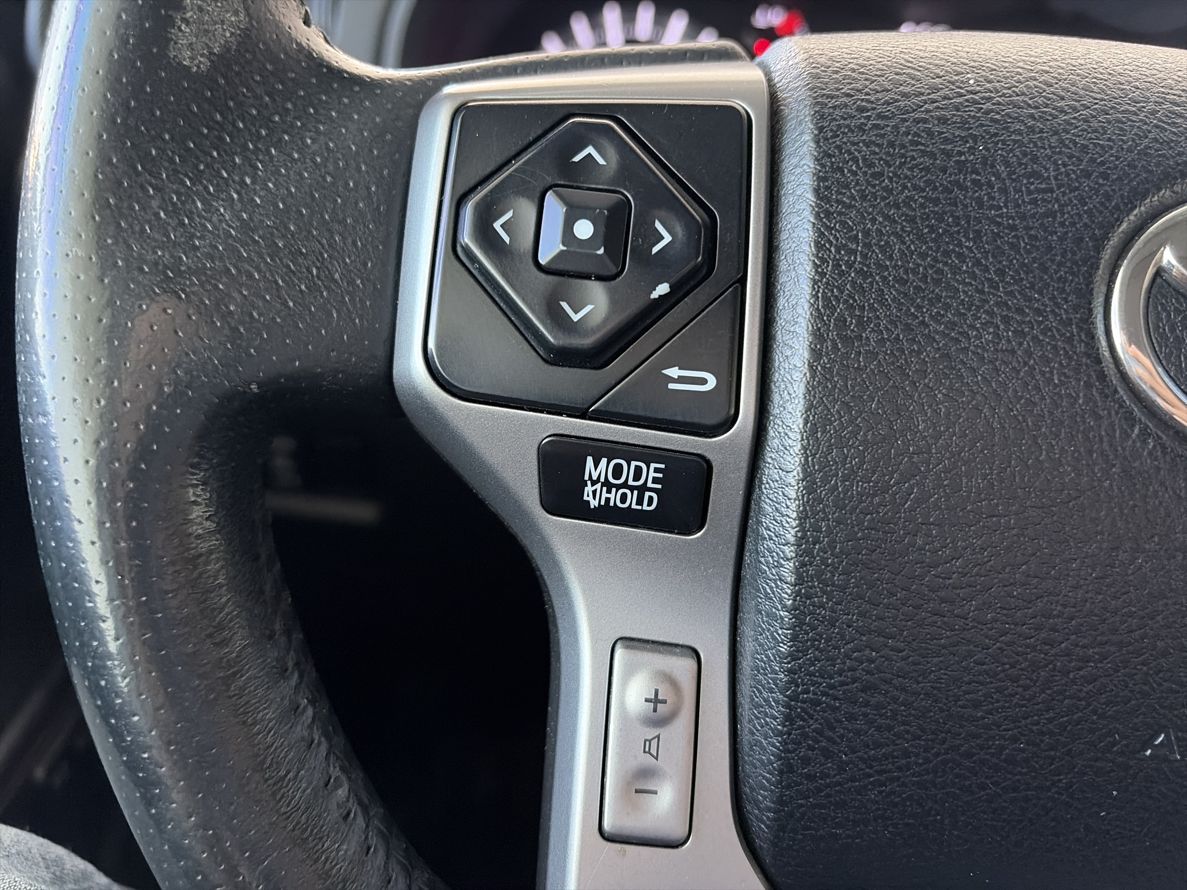 Used 2016 Toyota 4Runner Limited AWD/4WD image 20