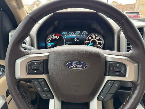 Used 2020 Ford F150 Lariat w/ Equipment Group 501A Mid image 17