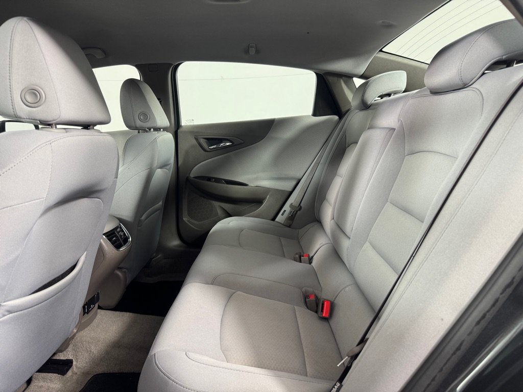 Used 2016 Chevrolet Malibu LT FWD image 18