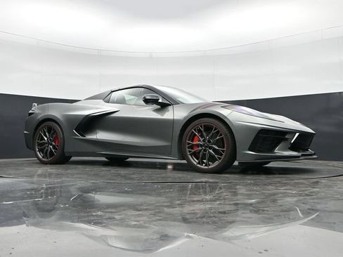 Used 2023 Chevrolet Corvette Stingray Premium Conv w/ Z51 Performance Package RWD image 39