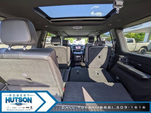 New 2026 Jeep Grand Wagoneer 2WD image 13