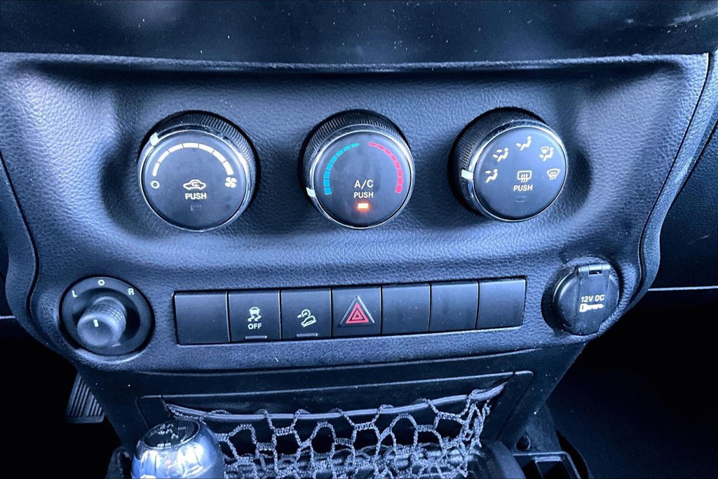 Used 2017 Jeep Wrangler Unlimited Sport w/ Quick Order Package 24S AWD/4WD image 15
