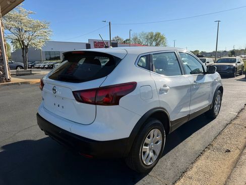 Used 2019 Nissan Rogue Sport S FWD image 7