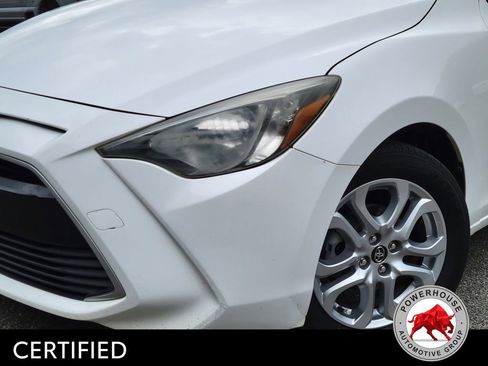 Used 2018 Toyota Yaris iA FWD image 11