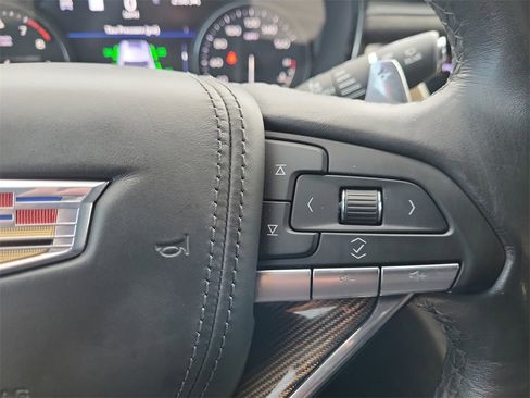 Used 2021 Cadillac XT6 Sport w/ Platinum Package image 23