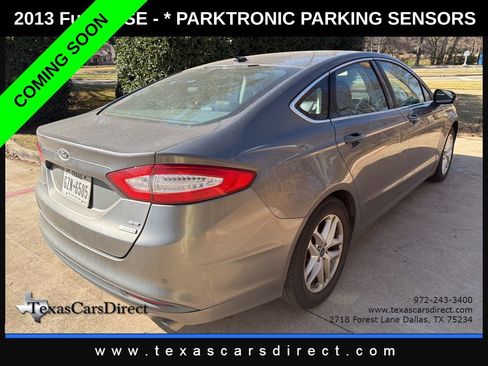 Used 2013 Ford Fusion SE image 2