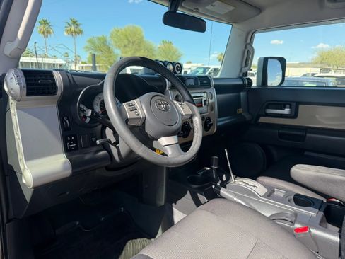 Used 2014 Toyota FJ Cruiser 4WD w/ Upgrade Package image 20