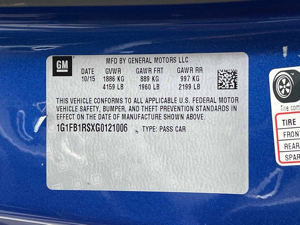 Used 2016 Chevrolet Camaro LT RWD image 30