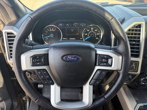 Used 2016 Ford F150 Lariat image 24