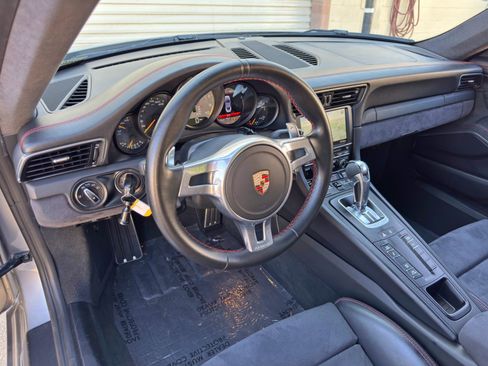 Used 2014 Porsche 911 GT3 RWD image 14
