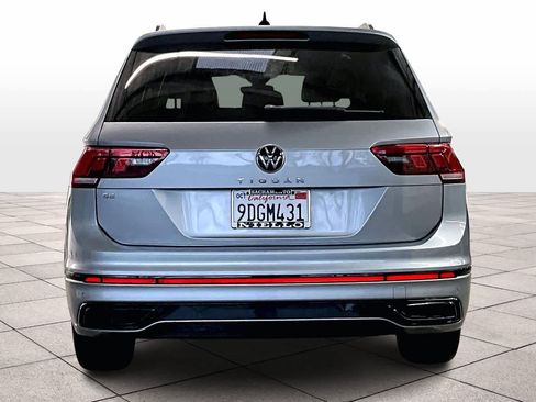Used 2022 Volkswagen Tiguan SE R-Line image 7