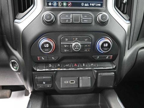 Used 2020 Chevrolet Silverado 1500 LT Trail Boss AWD/4WD image 10
