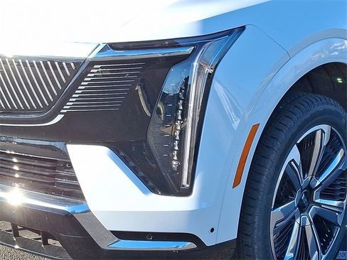 New 2025 Cadillac Escalade IQ Luxury 2 image 8