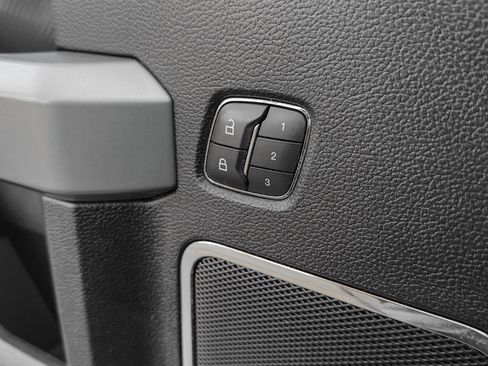 Used 2018 Ford F150 Lariat image 27