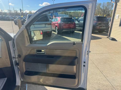 Used 2011 Ford F150 Lariat w/ Lariat Chrome Pkg image 15