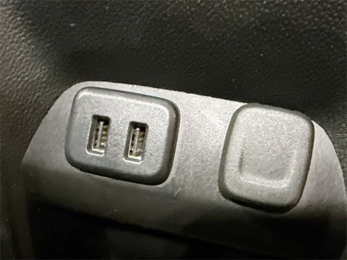 Used 2018 Chevrolet Colorado LT w/ LT Convenience Package image 24