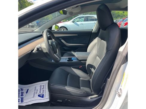 Used 2022 Tesla Model 3 Long Range AWD/4WD image 5