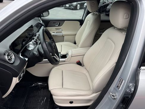 Used 2021 Mercedes-Benz GLB 250 image 16