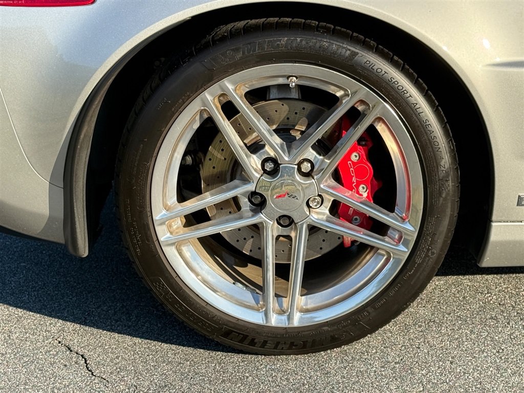 Used 2006 Chevrolet Corvette Z06 w/ Preferred Equipment Group RWD image 24