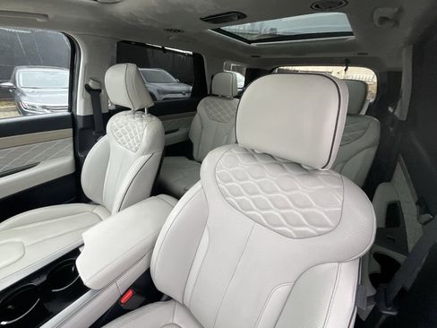 Used 2022 Hyundai Palisade Calligraphy image 11