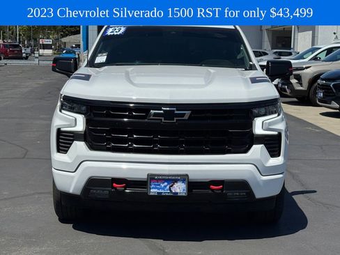 Used 2023 Chevrolet Silverado 1500 RST w/ Redline Edition AWD/4WD image 3