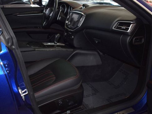 Used 2016 Maserati Ghibli S RWD image 17