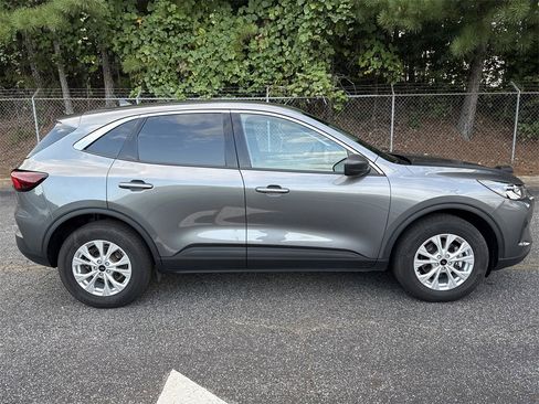 Used 2023 Ford Escape Active w/ Tech Pack #1 image 8