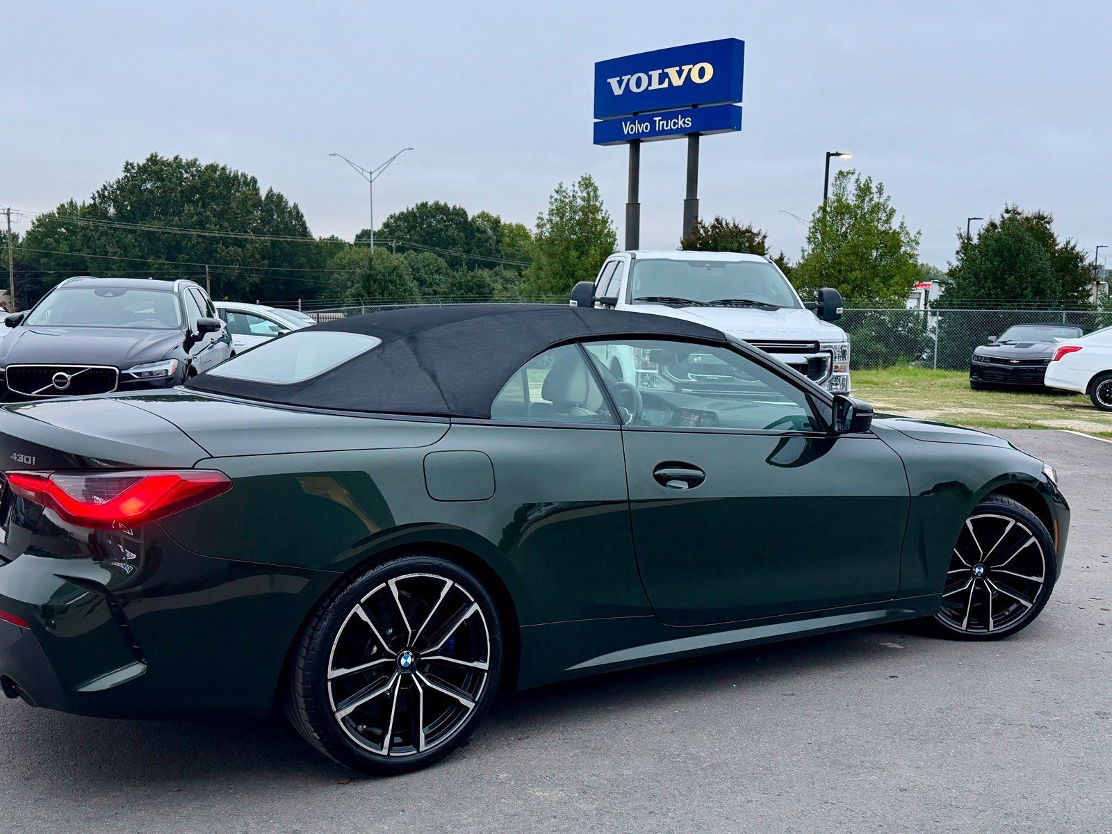 Used 2022 BMW 430i Convertible w/ M Sport Package RWD image 44