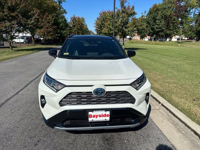 Used 2021 Toyota RAV4 XSE AWD/4WD image 4