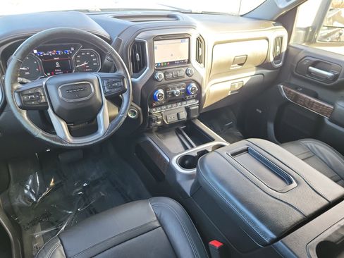 Used 2022 GMC Sierra 3500 Denali w/ Denali Ultimate Package image 19