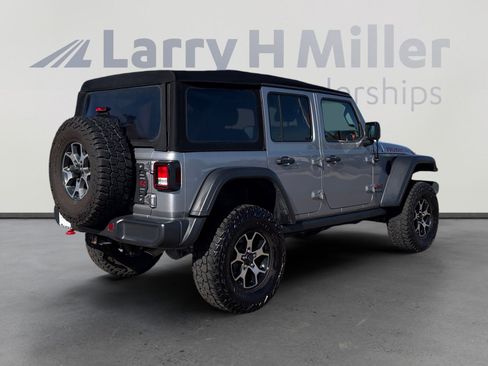 Used 2021 Jeep Wrangler Unlimited Rubicon w/ Cold Weather Group AWD/4WD image 6