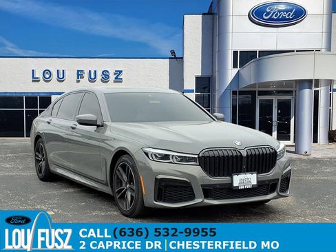 Used 2021 BMW 750i xDrive w/ Executive Package image 1