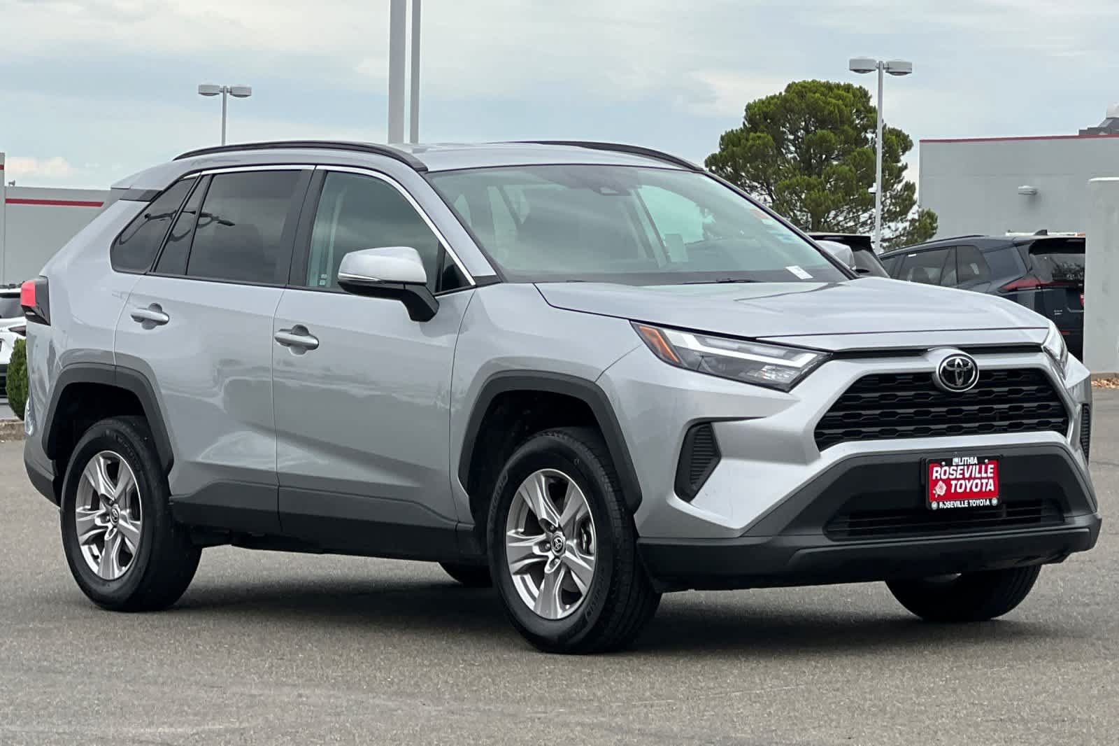 Certified 2025 Toyota RAV4 XLE AWD/4WD image 5
