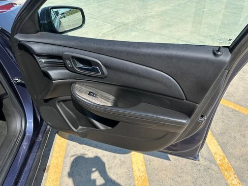 Used 2014 Chevrolet Malibu LT w/ Power Convenience Package FWD image 28