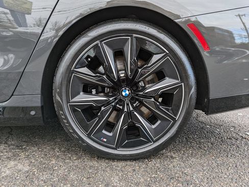 Used 2023 BMW 760i xDrive AWD/4WD image 52