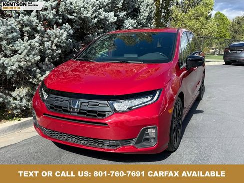 Used 2025 Honda Odyssey Sport-L image 3