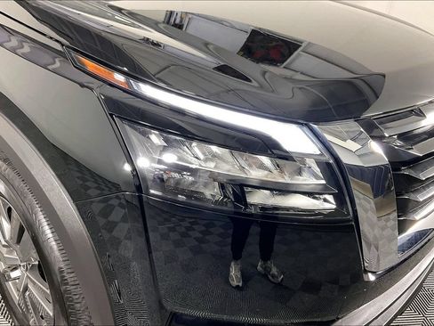 Certified 2025 Nissan Pathfinder S AWD/4WD image 39