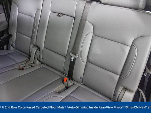 Used 2020 Chevrolet Suburban LT image 33