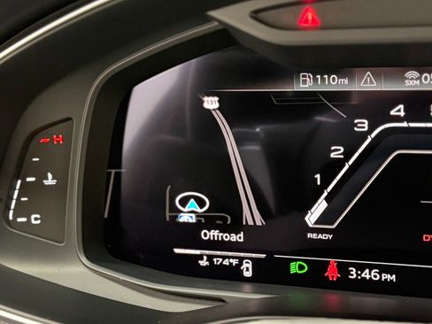 Used 2021 Audi RS 7 Sportback w/ Carbon Optic Package image 32