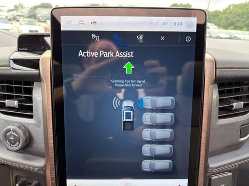 Used 2022 Ford F150 Lightning Lariat w/ Equipment Group 511A High AWD/4WD image 36