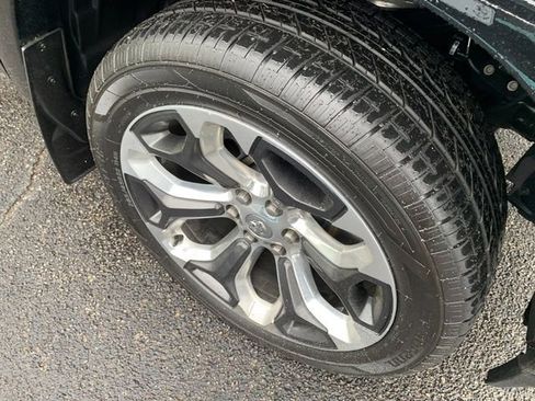 Used 2022 RAM 1500 Limited AWD/4WD image 10