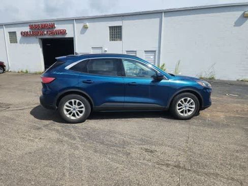 Used 2020 Ford Escape SE FWD image 12