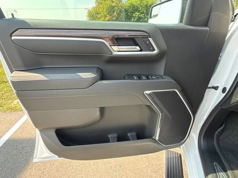 New 2026 Chevrolet Silverado 1500 RST w/ LPO, Dark Essentials Package AWD/4WD image 14