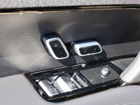 Certified 2025 Land Rover Range Rover Sport SE AWD/4WD image 13