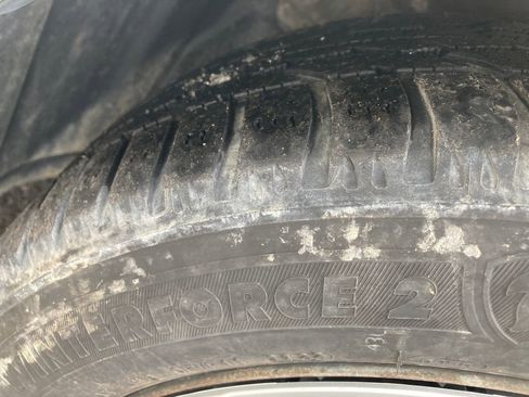 Used 2020 Toyota Corolla LE image 32