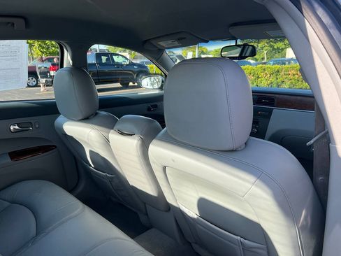 Used 2006 Buick LaCrosse CXL w/ Driver Confidence Package FWD image 24
