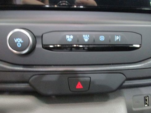 New 2023 Ford E-Transit 148 High Roof image 17