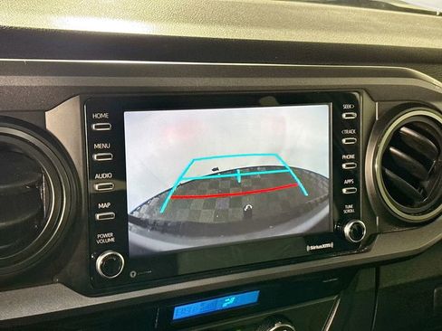 Used 2021 Toyota Tacoma TRD Off-Road w/ Technology Package image 16